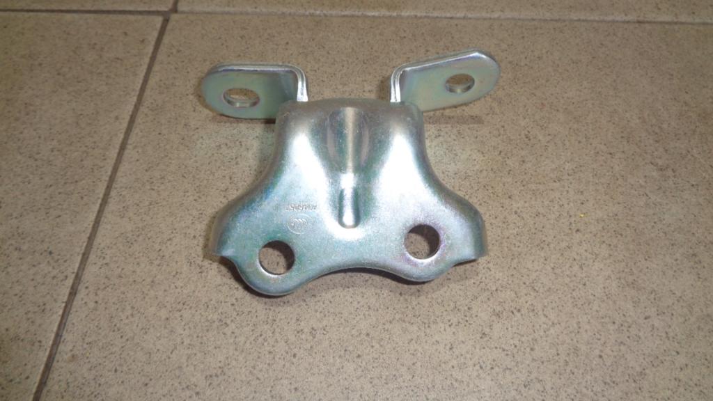 Петля двери задней левой верхняя, 500 рублей, Пермь