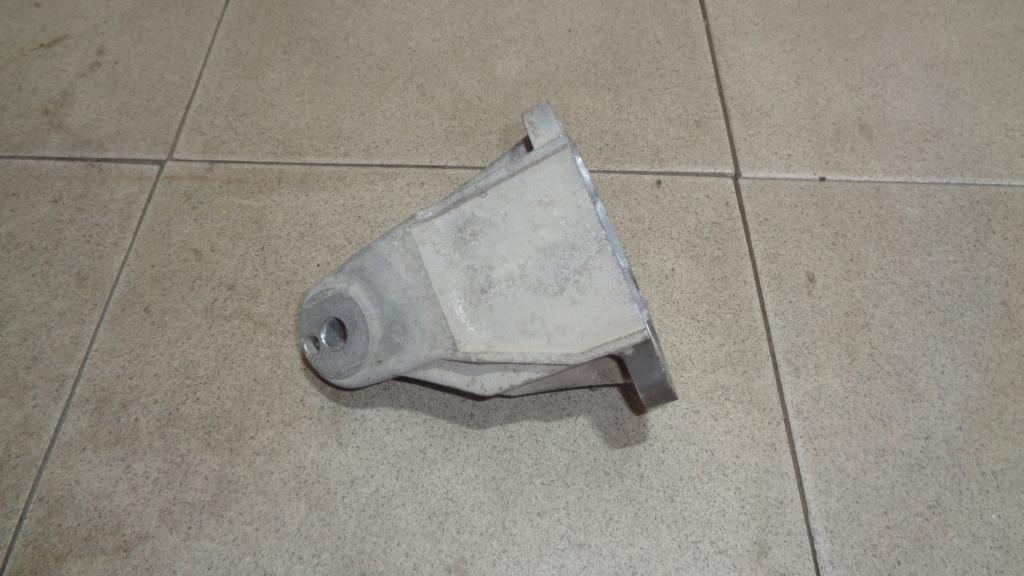 Кронштейн двигателя левый, 600 рублей, Пермь