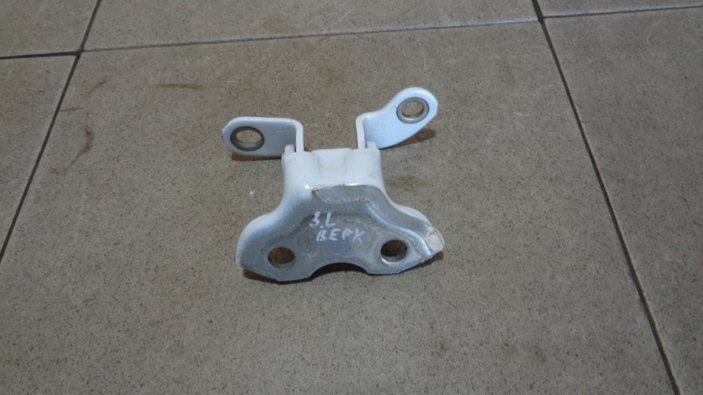 Петля двери задней левой верхняя, 500 рублей, Пермь