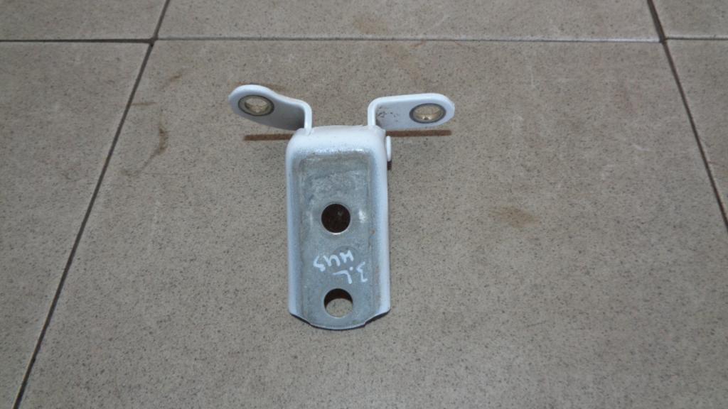 Петля двери задней левой нижняя, 500 рублей, Пермь