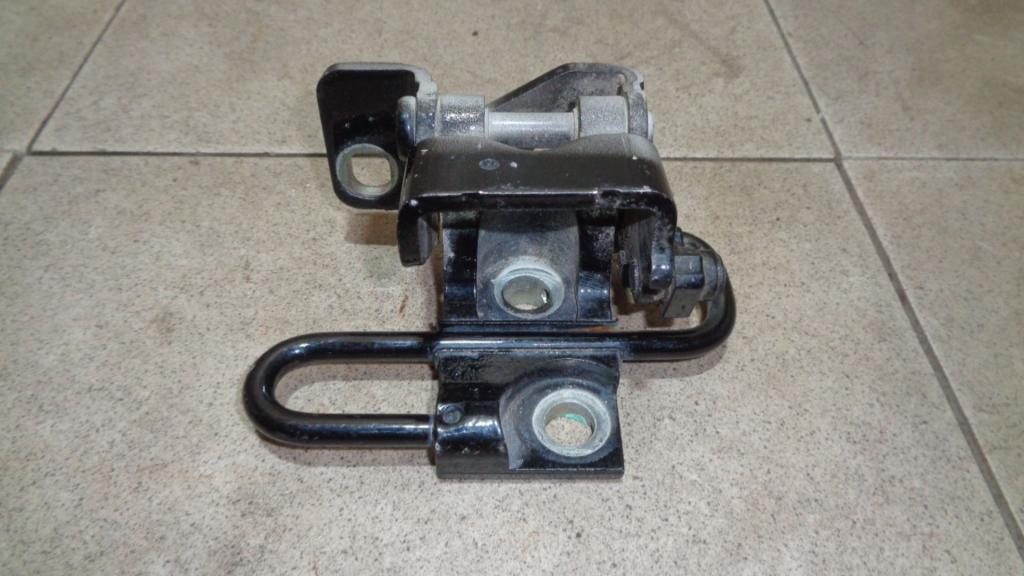 Петля двери задней левой нижняя, 500 рублей, Пермь