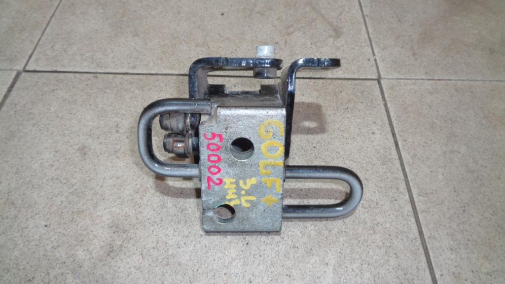 Петля двери задней левой нижняя, 500 рублей, Пермь