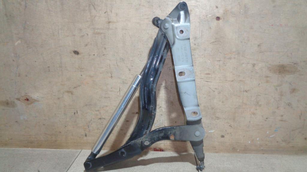 Петля крышки багажника, 1000 рублей, Пермь