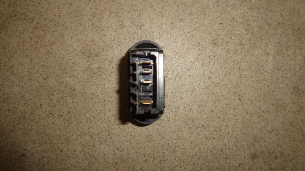 Кнопка обогрева заднего стекла, 500 рублей, Пермь