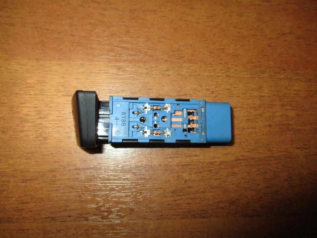 Кнопка обогрева сидений, 500 рублей, Пермь