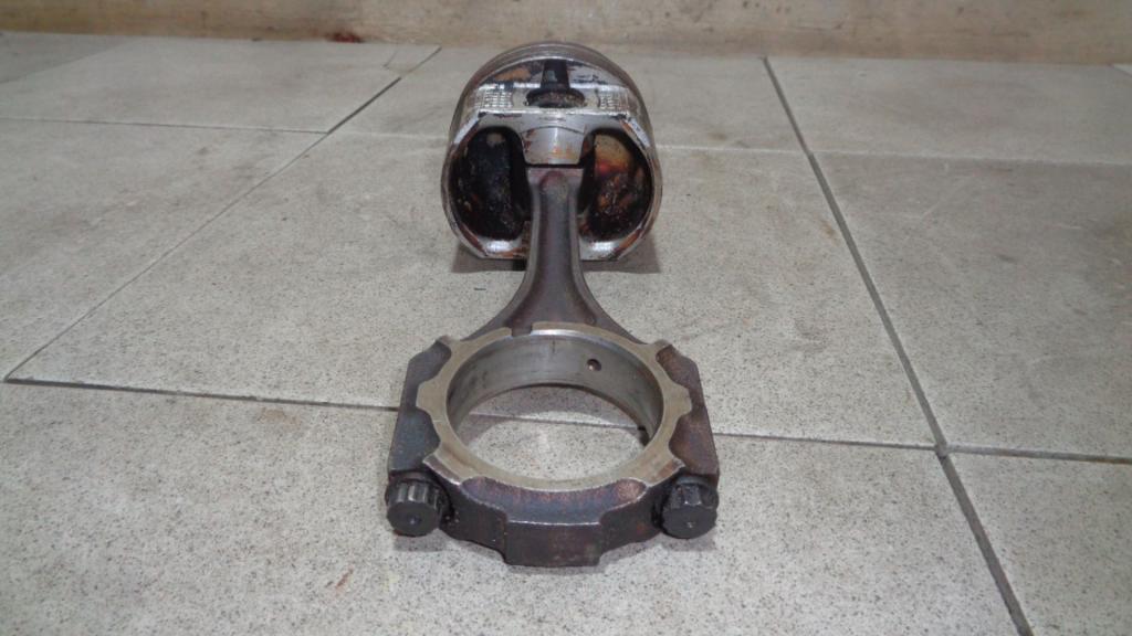 Поршень с шатуном, 1600 рублей, Пермь