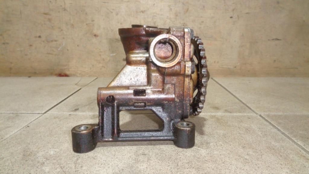 Насос масляный, 2000 рублей, Пермь