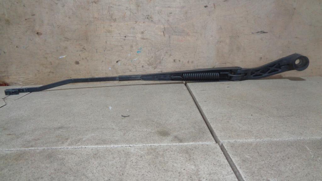 Поводок стеклоочистителя передний правый, 500 рублей, Пермь