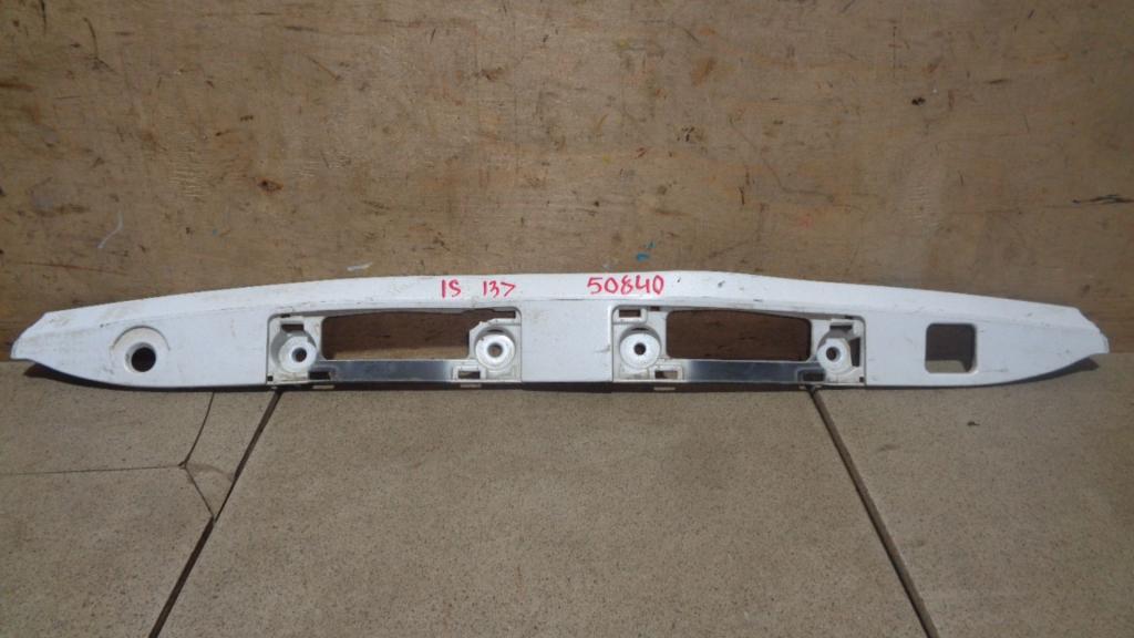 Накладка крышки багажника, 2000 рублей, Пермь