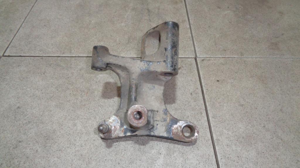 Кронштейн двигателя правый, 600 рублей, Пермь