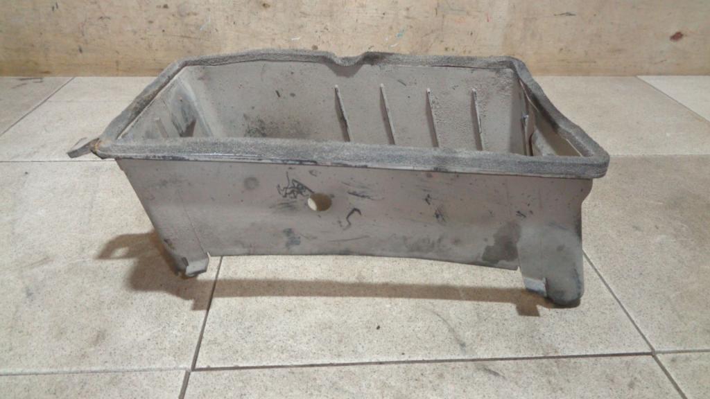 Кронштейн фар правый, 1000 рублей, Пермь