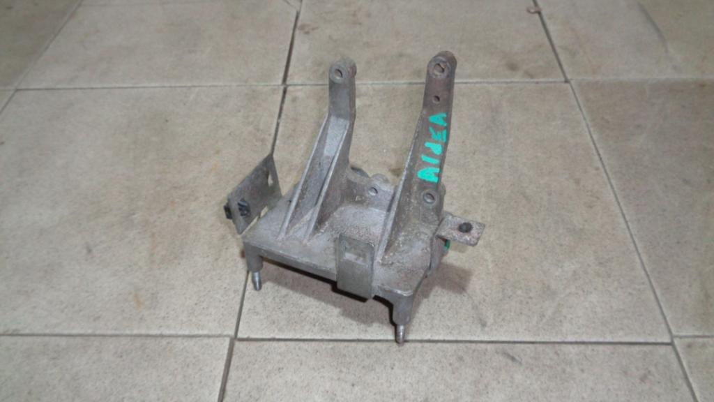 Кронштейн блока управления двигателем, 1200 рублей, Пермь