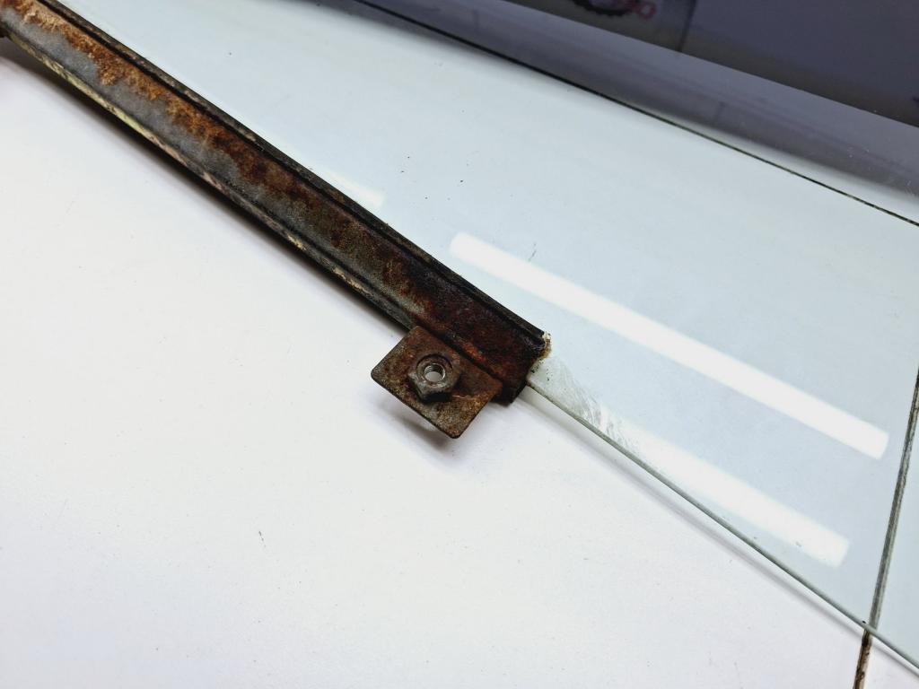 Стекло двери задней правой, 1000 рублей, Пермь