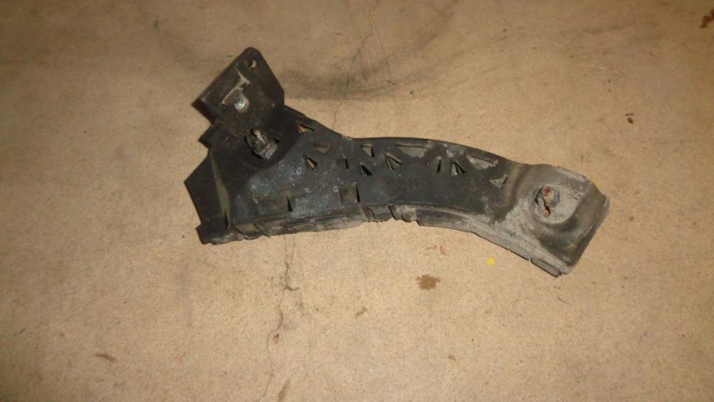 Кронштейн переднего бампера левый, 1000 рублей, Пермь