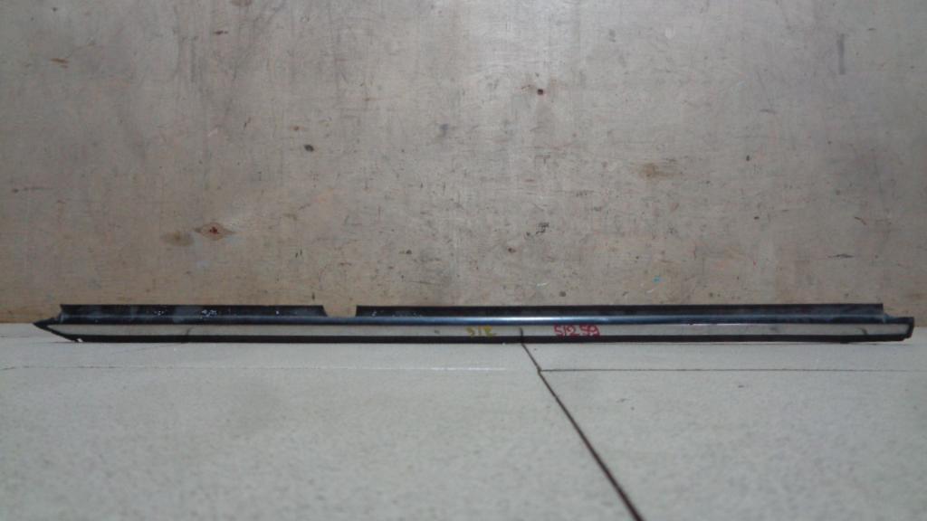 Накладка стекла заднего правого, 500 рублей, Пермь