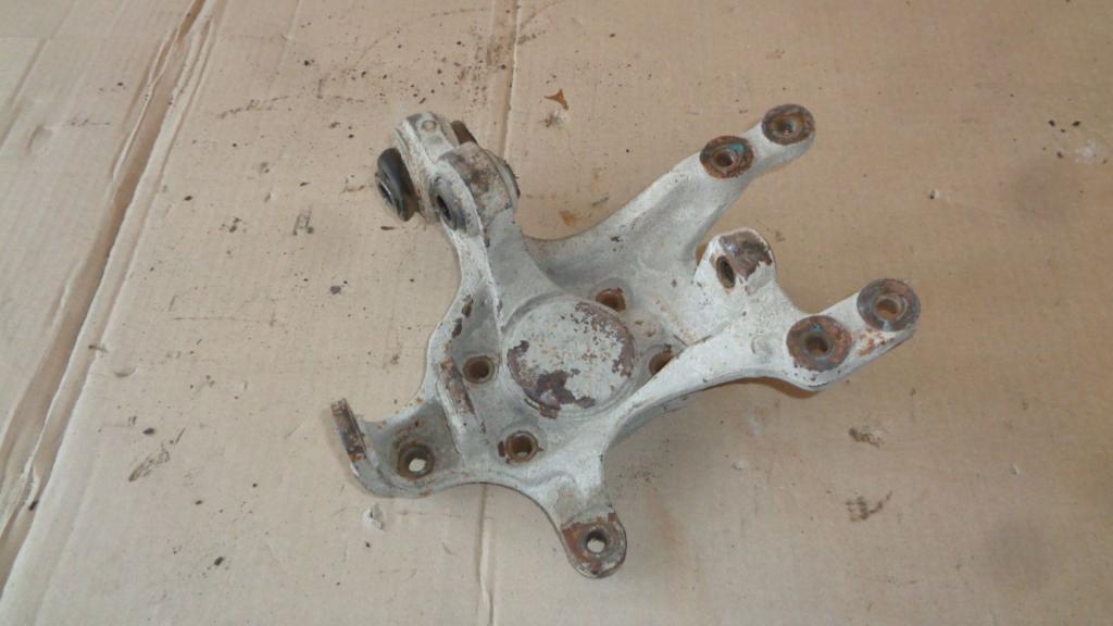 Кулак поворотный задний правый, 1500 рублей, Пермь