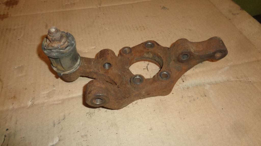 Кулак поворотный задний правый, 1000 рублей, Пермь