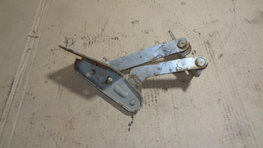 Петля капота левая, 500 рублей, Пермь