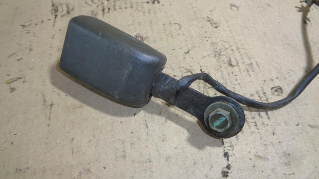 Ответная часть ремня безопасности, 1000 рублей, Пермь