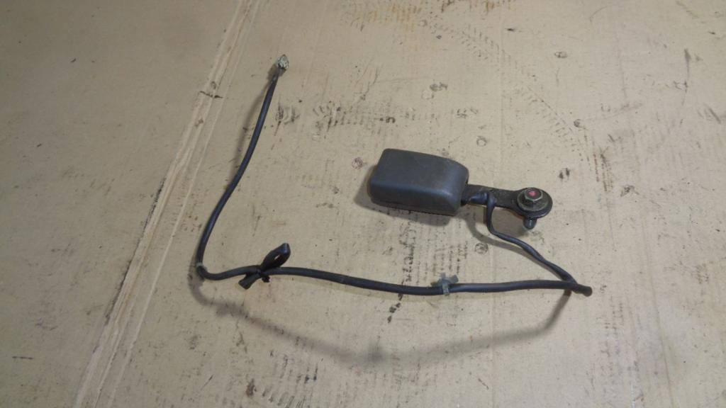 Ответная часть ремня безопасности, 1000 рублей, Пермь