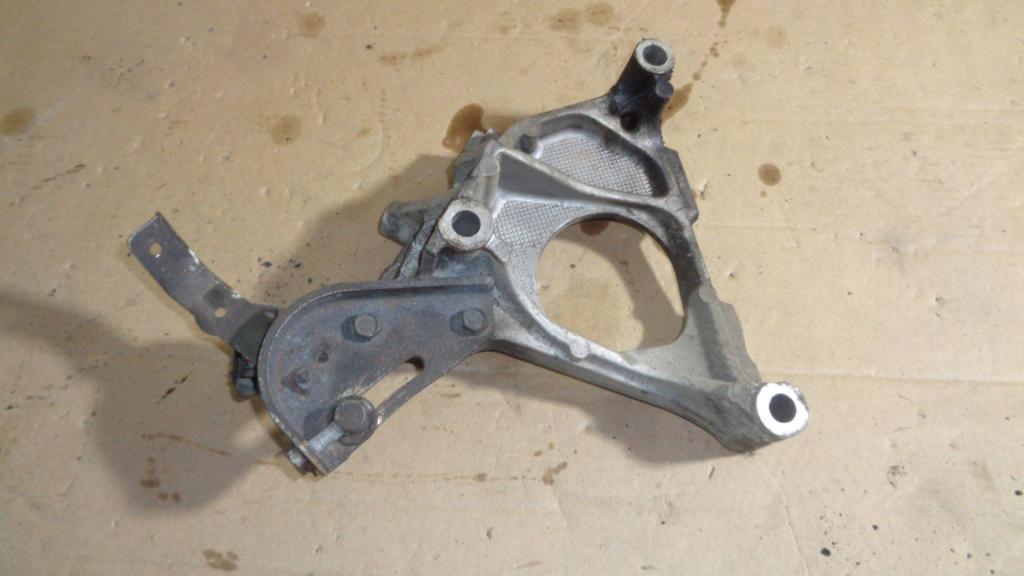 Кронштейн двигателя правый, 700 рублей, Пермь