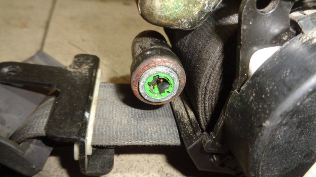 Ремень безопасности с пиропатроном, 1000 рублей, Пермь