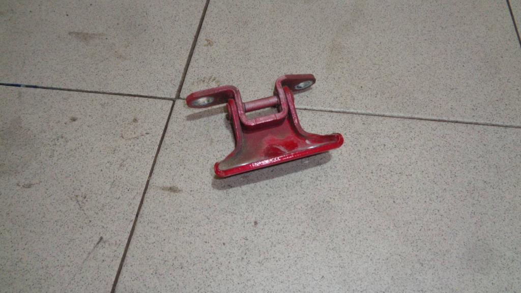 Петля двери задней правой верхняя, 500 рублей, Пермь