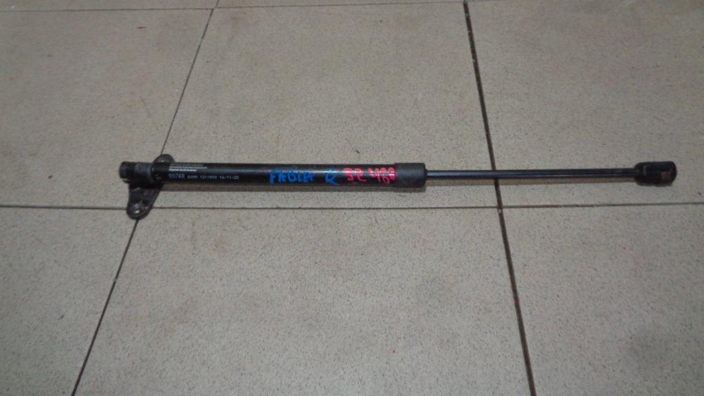 Амортизатор двери багажника, 500 рублей, Пермь