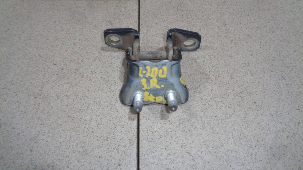 Петля двери задней правой верхняя, 500 рублей, Пермь