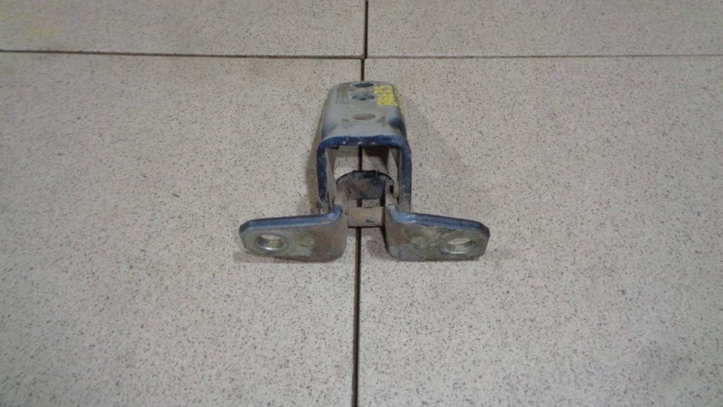 Петля двери задней правой нижняя, 1000 рублей, Пермь