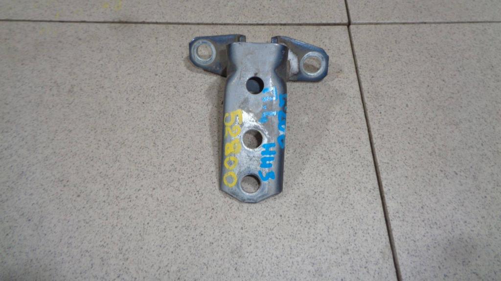 Петля двери передней левой нижняя, 1000 рублей, Пермь