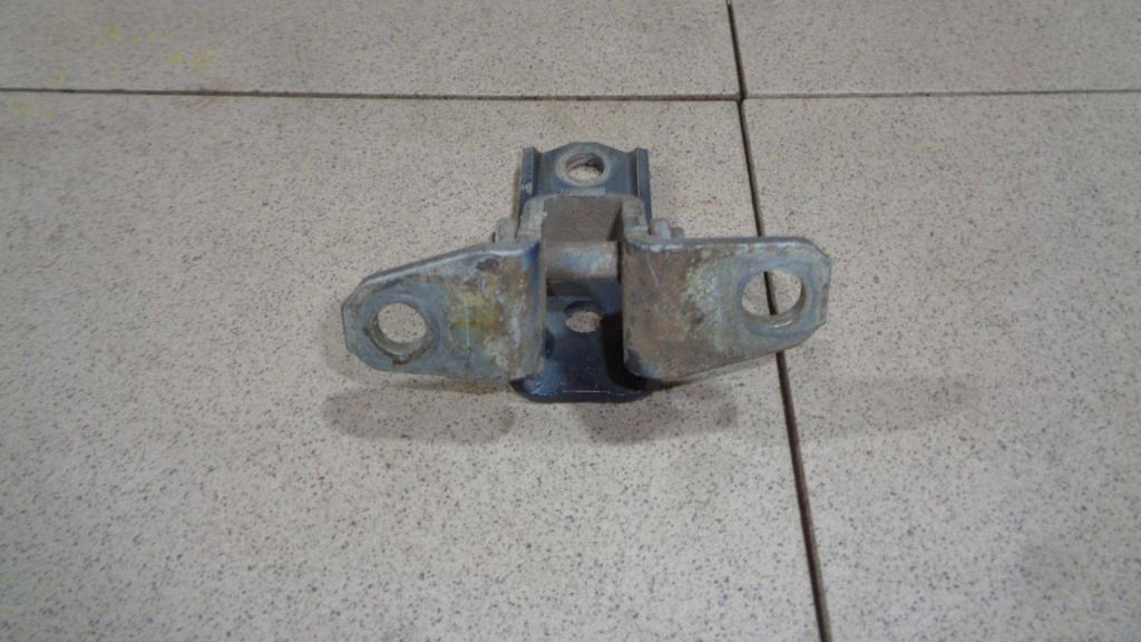 Петля двери передней правой верхняя, 1000 рублей, Пермь