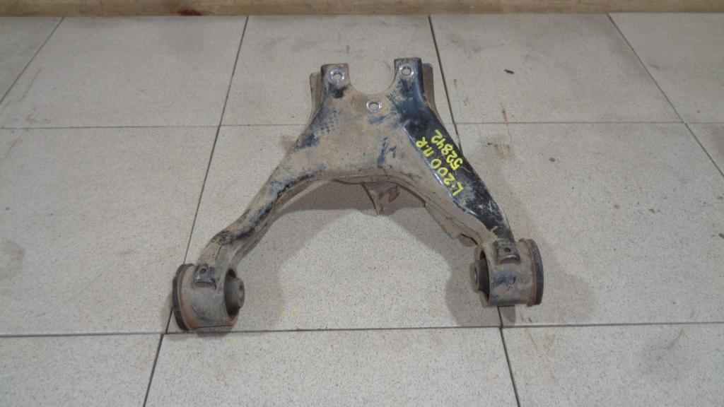 Рычаг передний верхний правый, 2000 рублей, Пермь