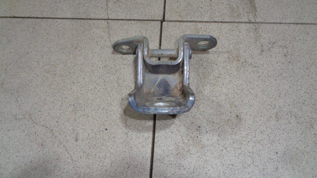 Петля двери задней правой нижняя, 500 рублей, Пермь