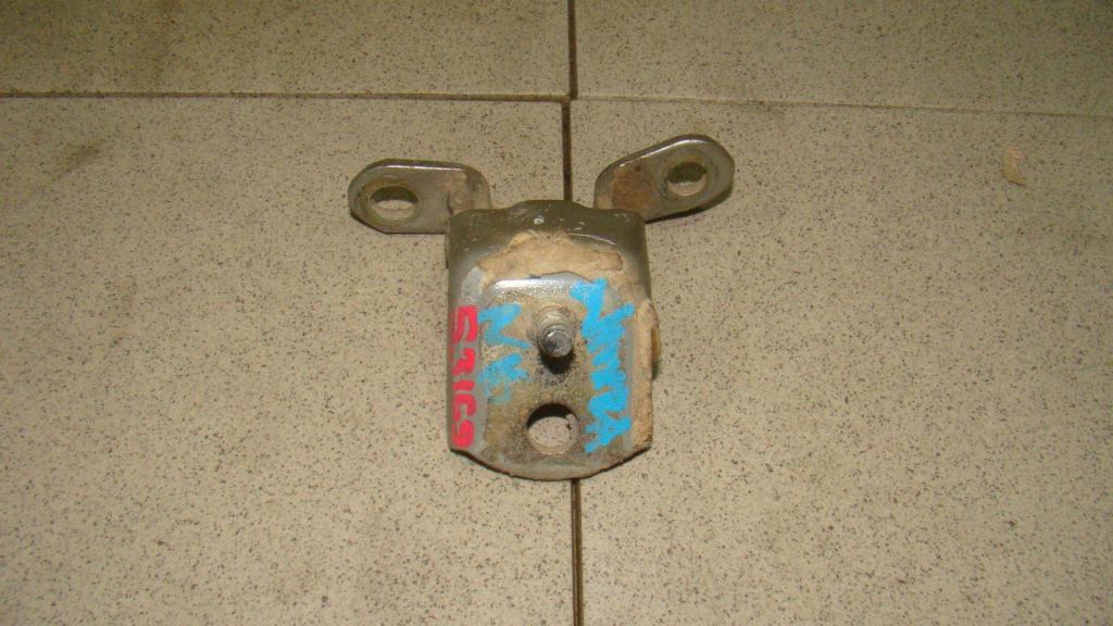 Петля двери задней левой верхняя, 500 рублей, Пермь