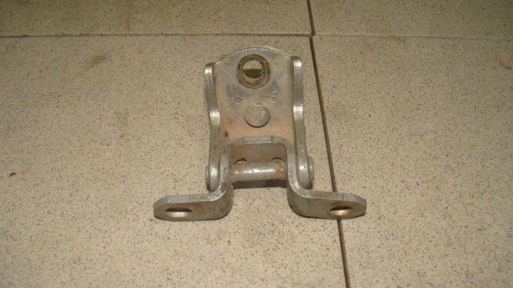 Петля двери задней левой верхняя, 500 рублей, Пермь