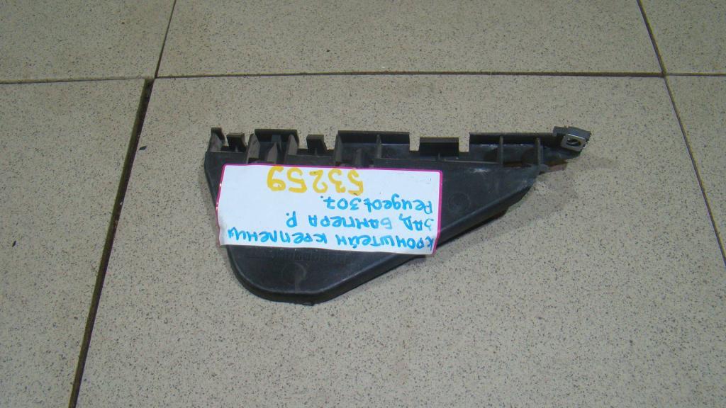 Кронштейн заднего бампера правый, 600 рублей, Пермь