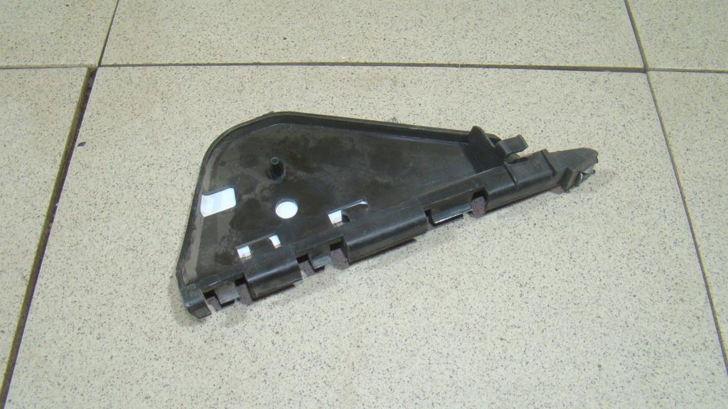 Кронштейн заднего бампера правый, 600 рублей, Пермь