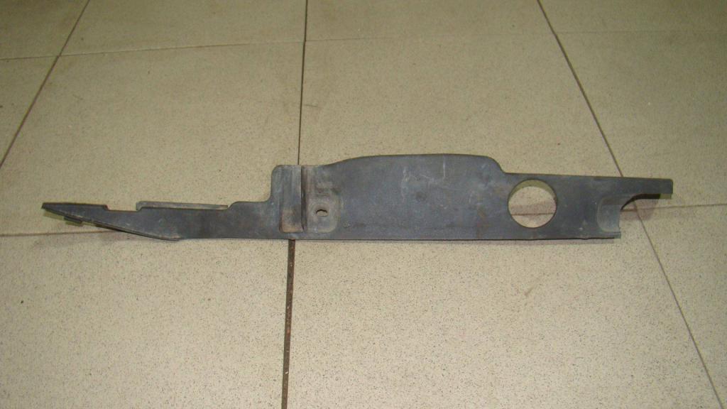 Накладка переднего крыла правого, 500 рублей, Пермь