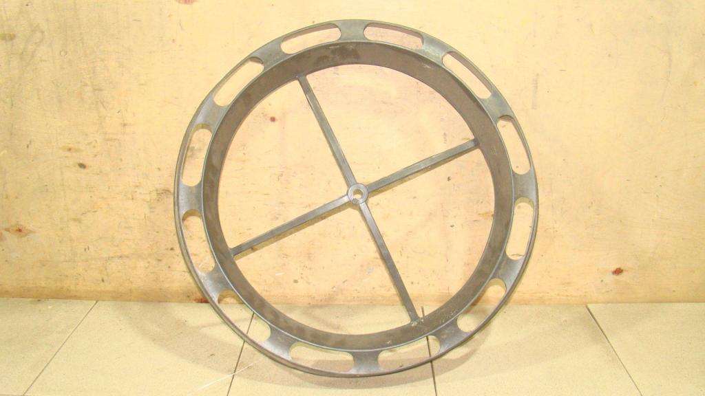 Кронштейн крепления запасного колеса, 500 рублей, Пермь