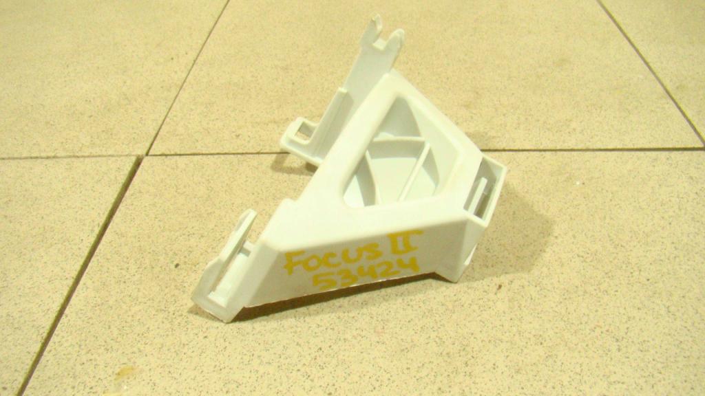 Кронштейн переднего бампера левый, 500 рублей, Пермь