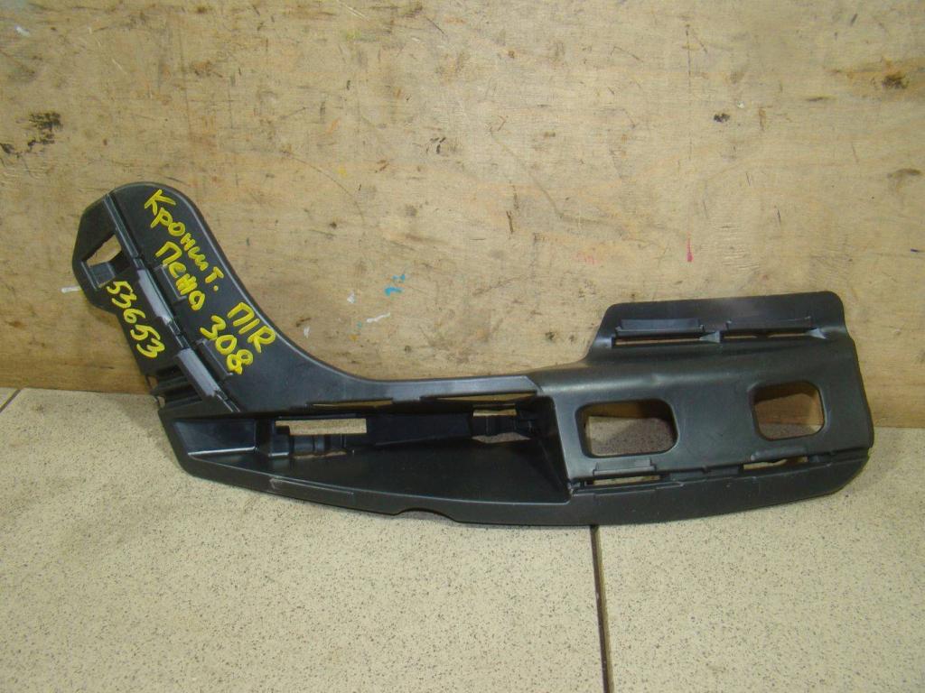 Кронштейн переднего бампера правый, 700 рублей, Пермь