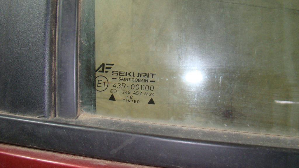 Стекло двери передней правой, 1000 рублей, Пермь