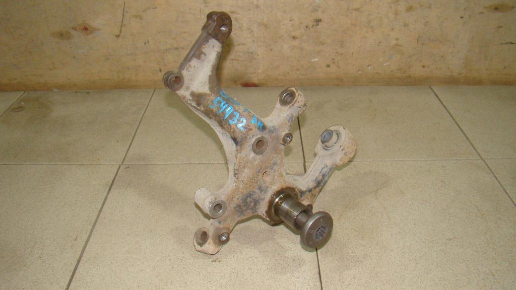 Кулак поворотный задний правый, 2000 рублей, Пермь