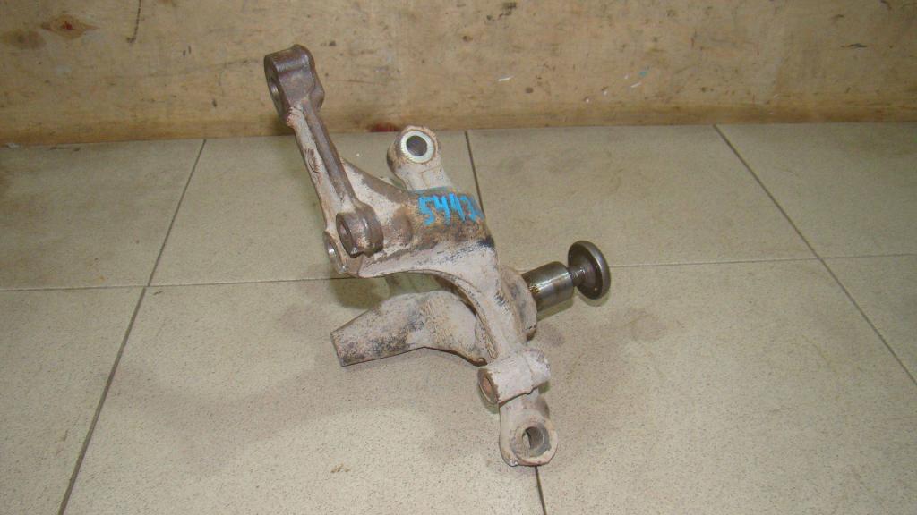 Кулак поворотный задний правый, 2000 рублей, Пермь