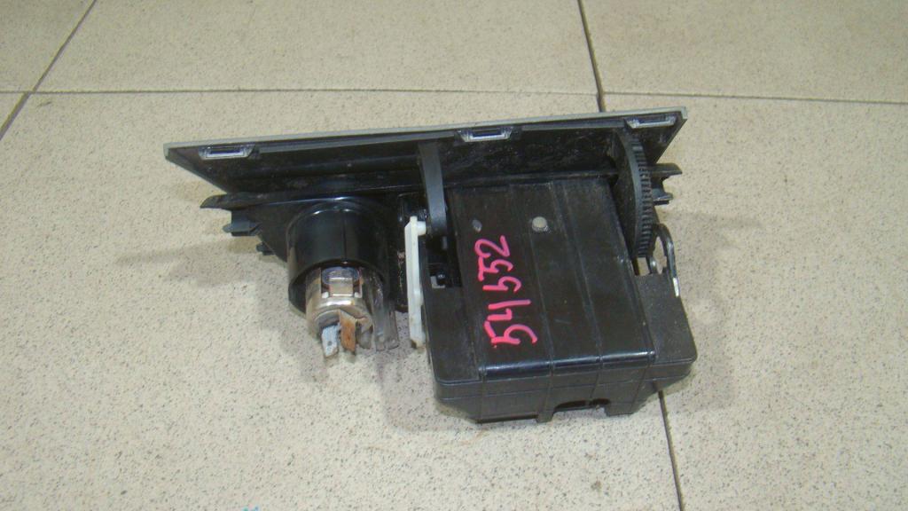 Пепельница передняя, 1000 рублей, Пермь