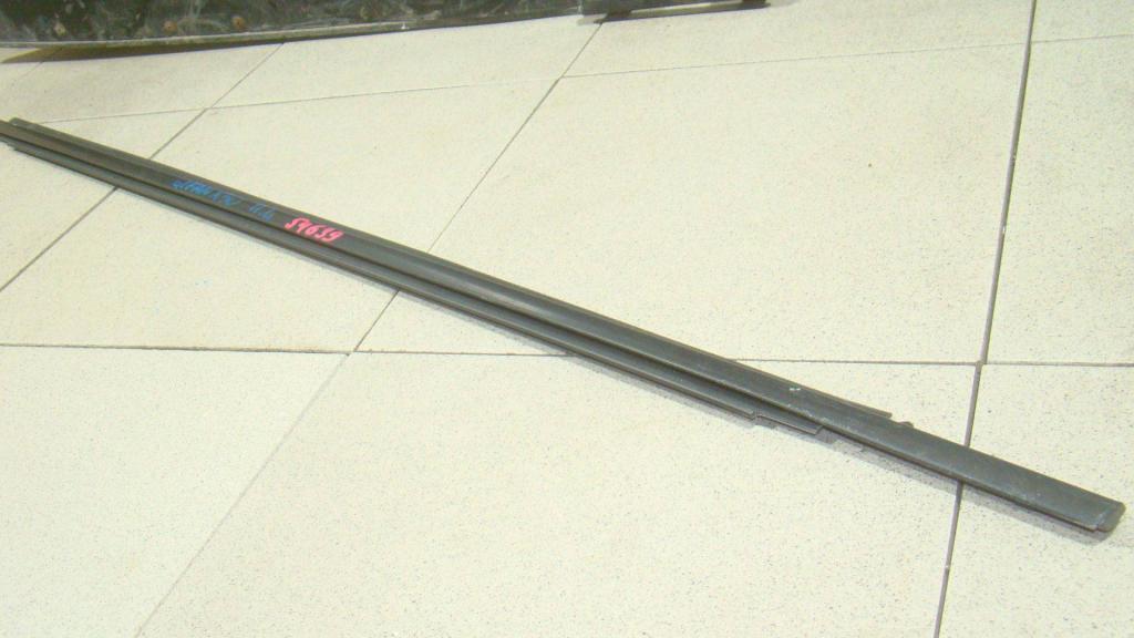 Накладка стекла переднего левого, 900 рублей, Пермь