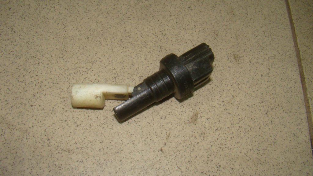 Датчик уровня в бачок омывателя, 500 рублей, Пермь