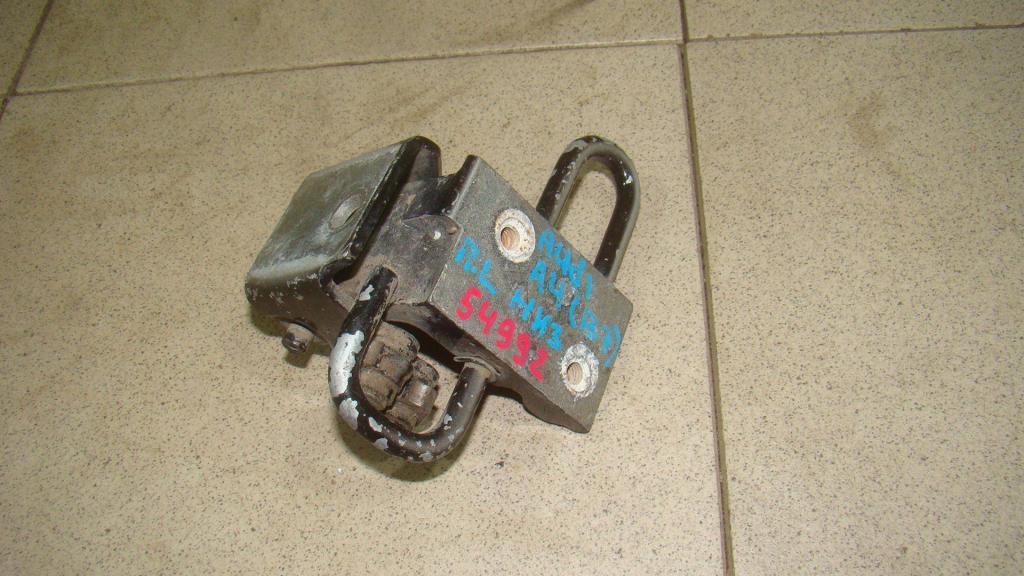 Петля двери передней левой нижняя, 1500 рублей, Пермь