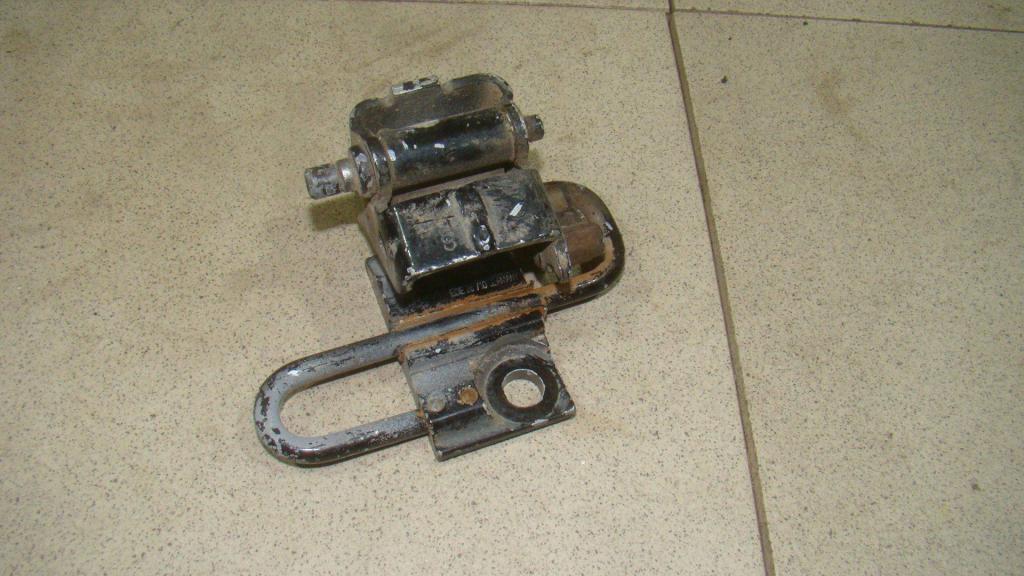 Петля двери передней левой нижняя, 500 рублей, Пермь